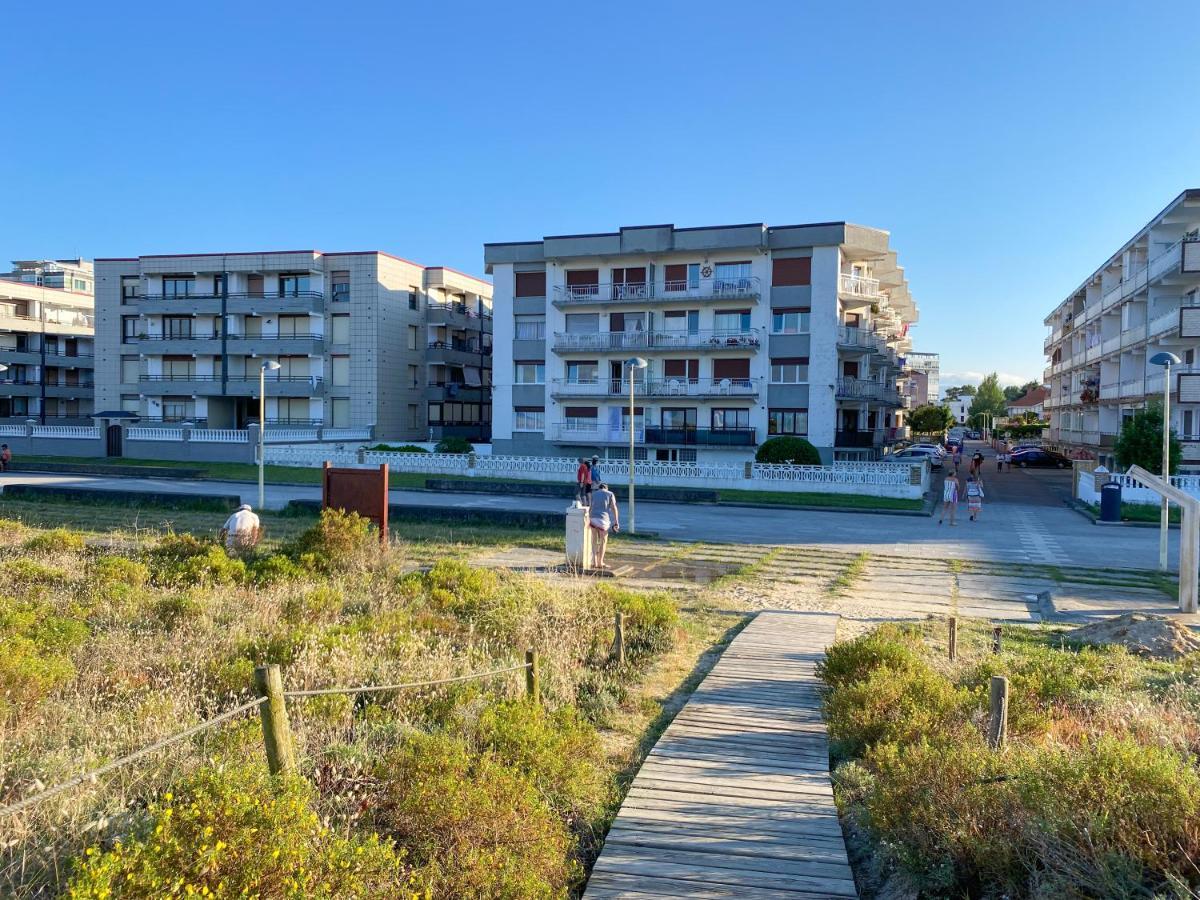 Piso Primera Linea De Playa Laredo Kültér fotó
